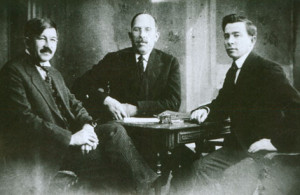 №10 - Г.Исхаки (слева). 1910-е