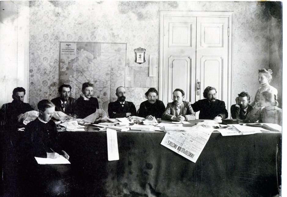 А.М. Горький в редакции газеты «Нижегородской листок». 1899