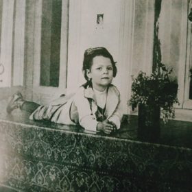 Фото. Катя Пешкова. Ялта. 1905-1906 (?)