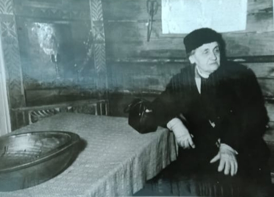 Фото. Е.П.Пешкова в «Домике Каширина». г.Горький. 1948