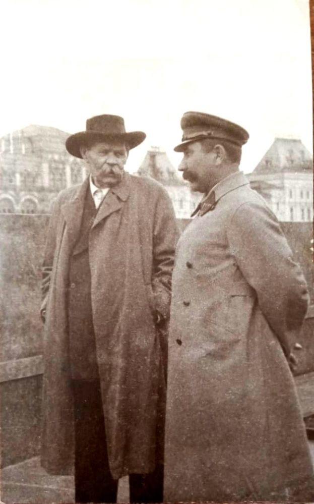 Фото. Горький и Будённый. Москва, Красная площадь. 1934